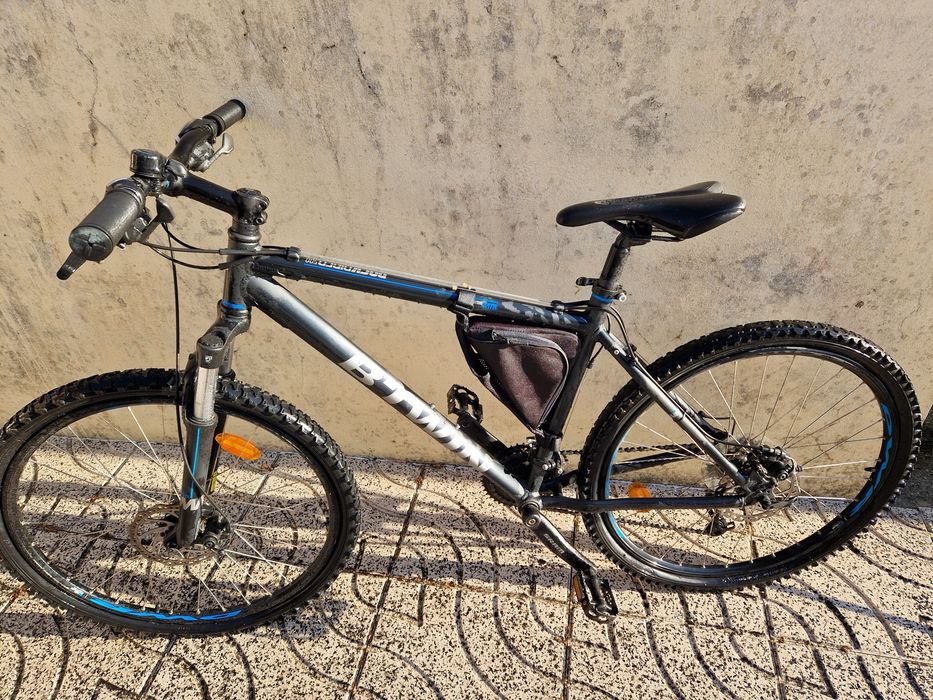 Bicicleta tudo  original como nova