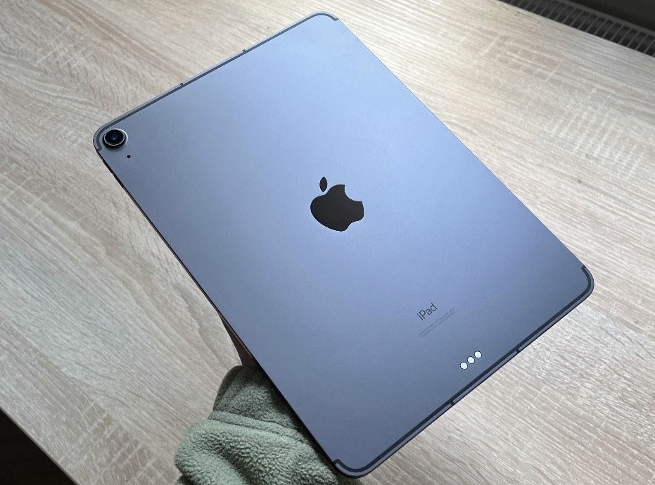 apple ipad air 4 - купити планшети - Ціна на OLX.ua