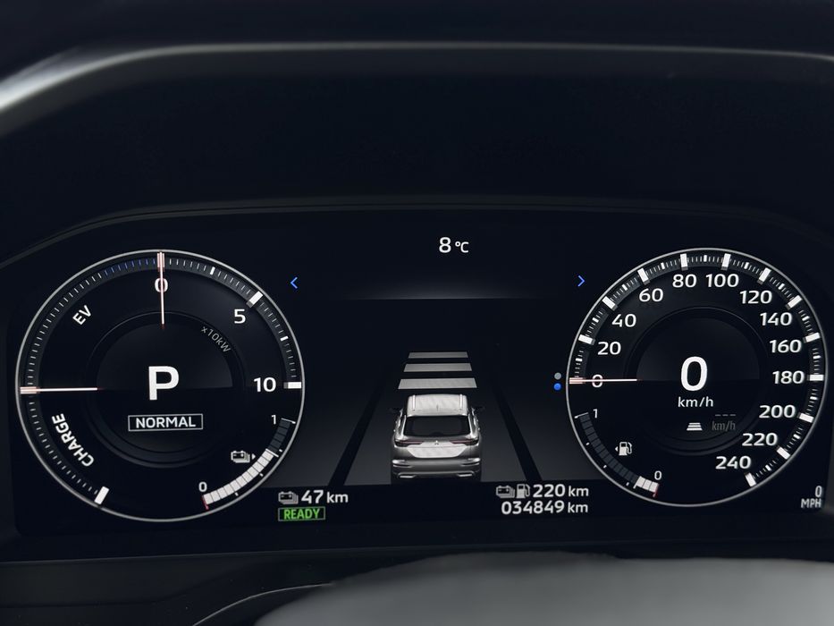 Mitsubishi Outlander EV, 2023 року, 2.4 плагін-гібрид автомат 4wd 34км