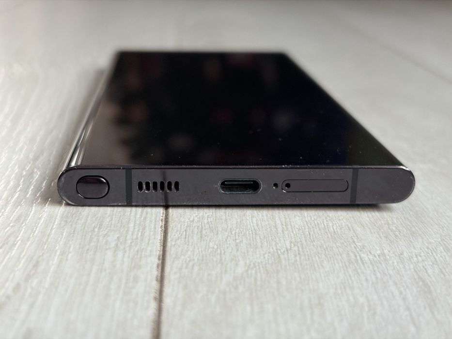 Samsung S22 Ultra 5G Exynos 2200 / 12Gb / 256Gb офіційна версія