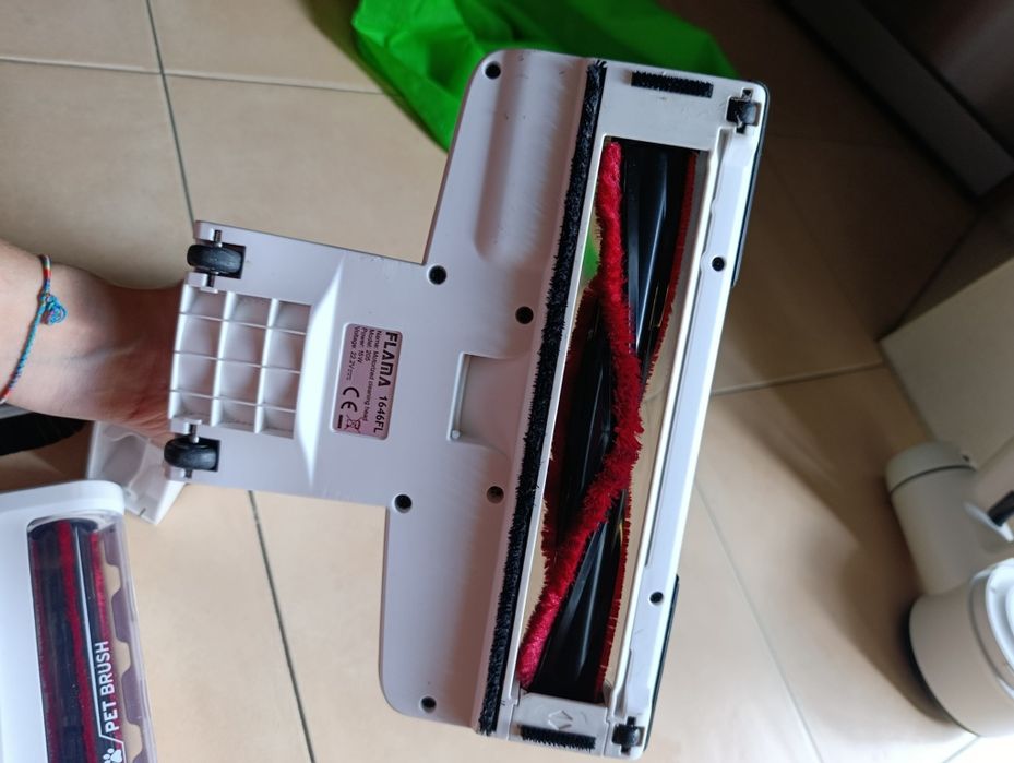 Aspirador vertical Flama