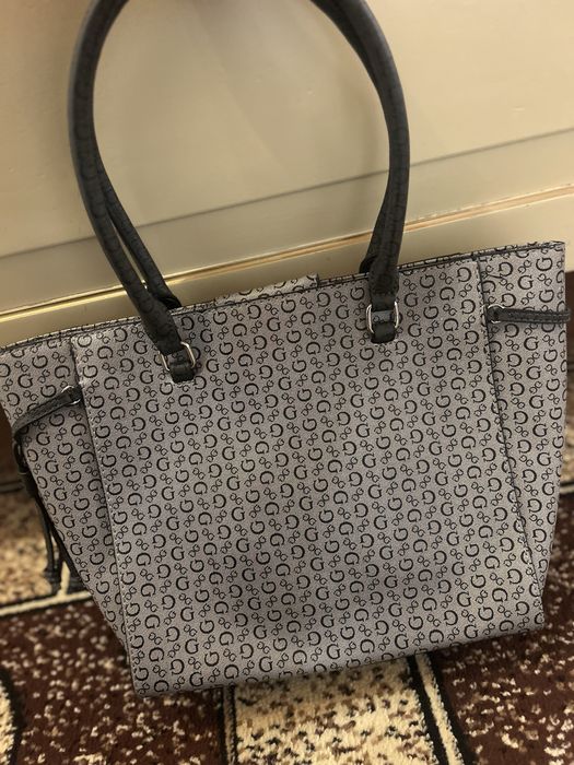 Нова сумка GUESS