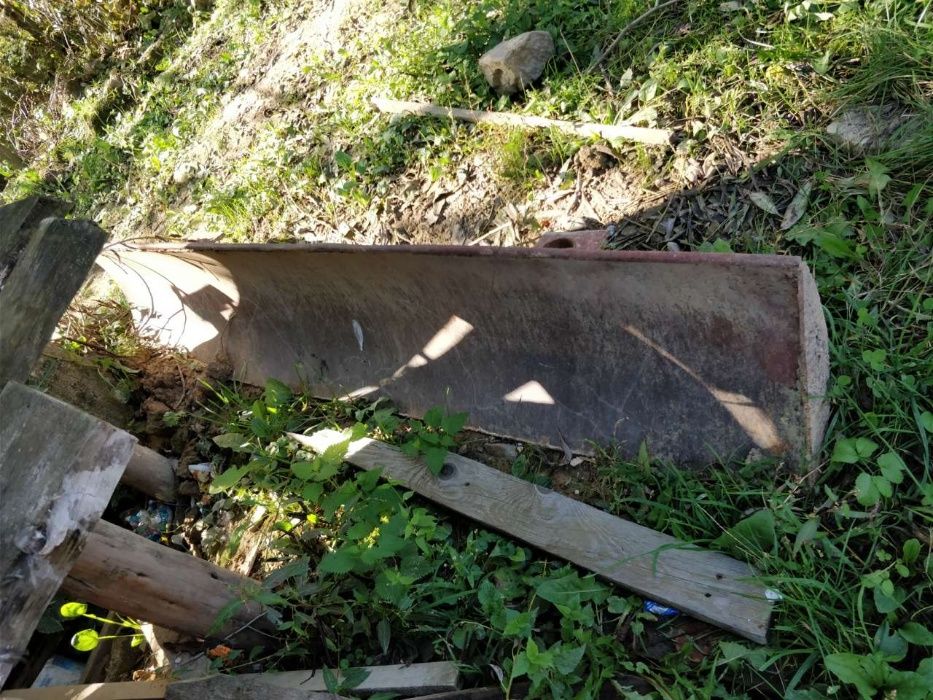 лопата передня ..