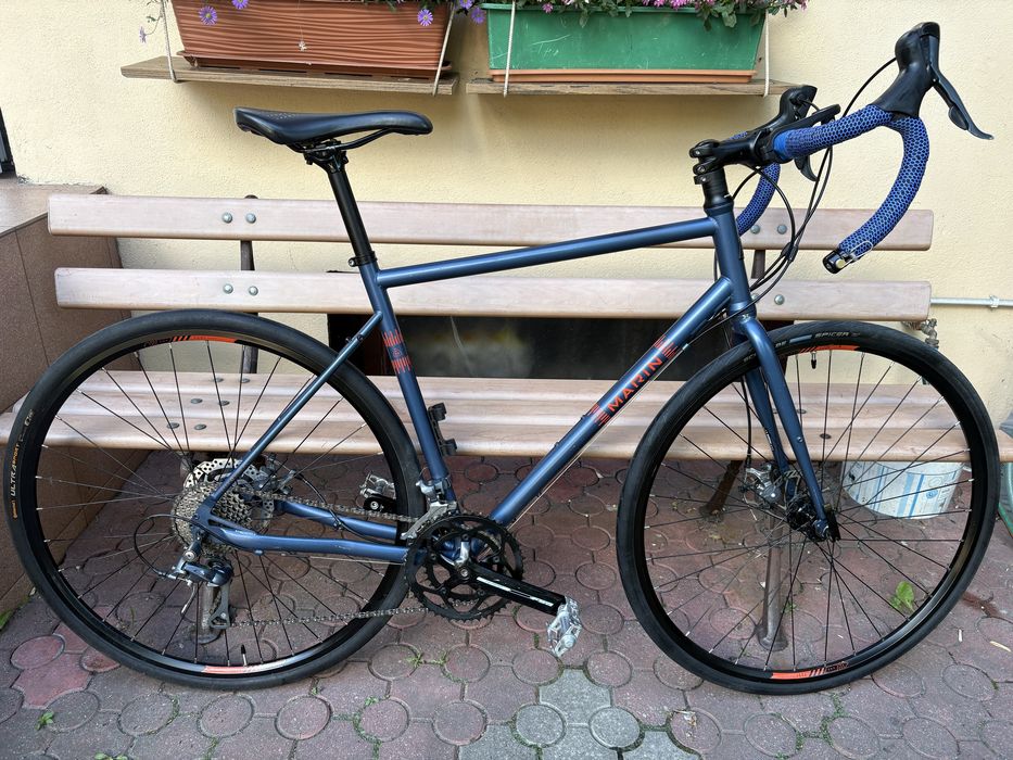Marin Nicasio 56 cm Gravel / All Road CrMo Shimano Claris 2x8 Disc