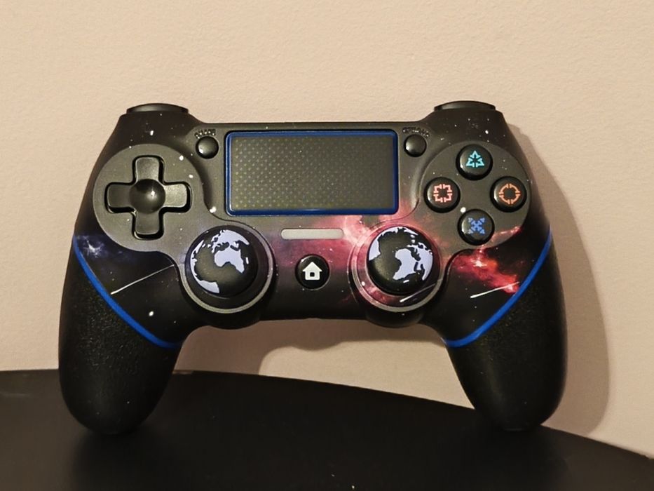 Bezprzewodowy pad do PS4