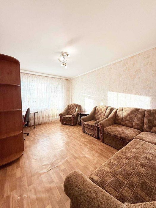 Затишна 2-кімнатна квартира подобово | СКД, вул.Холодноярської бригади