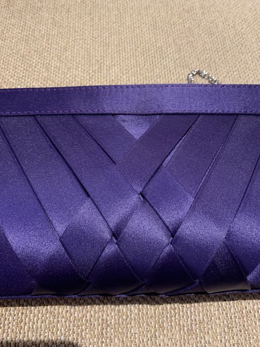 Mala toilette em roxo