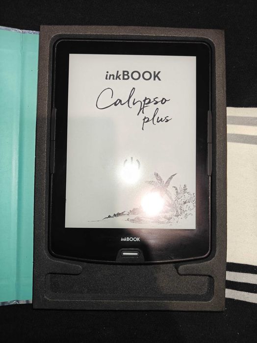 Czytnik e-booków inkBook Calypso Plus różowy + etui