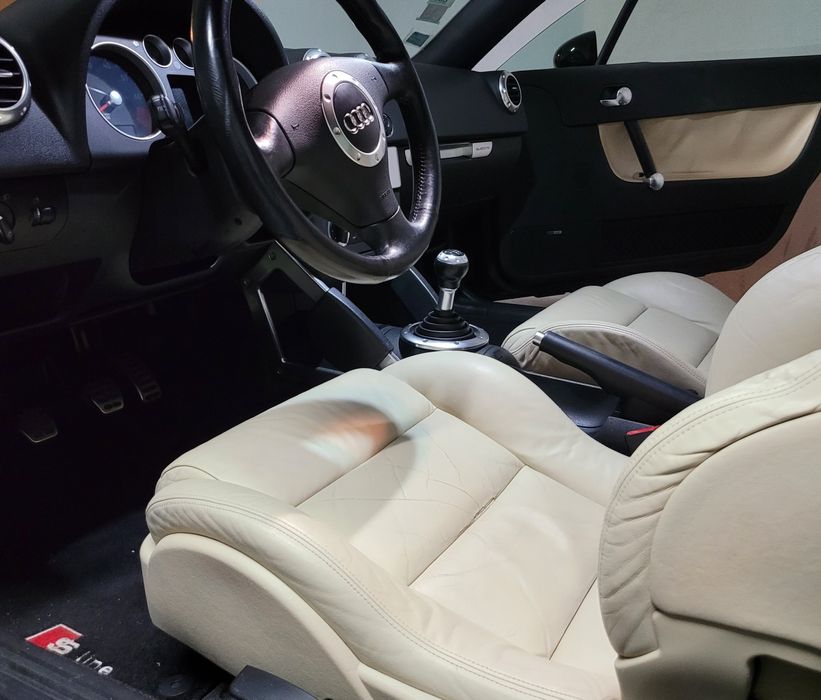 Audi TT Quattro 225 Line  RS V6 - Exclusivo