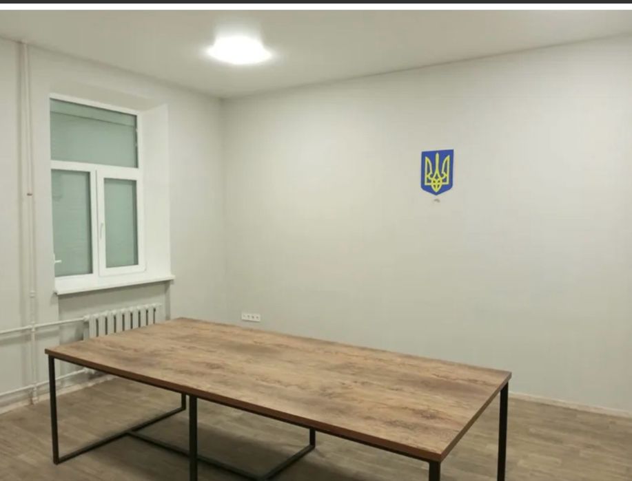 Оренда комерційного приміщення в центрі Сум Вул. Воскресенська, 16. 300 грн м2