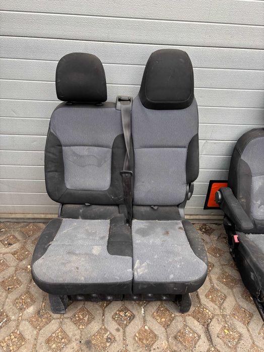 Trafic 3 Vivaro Talento fotel pasażera dwójka