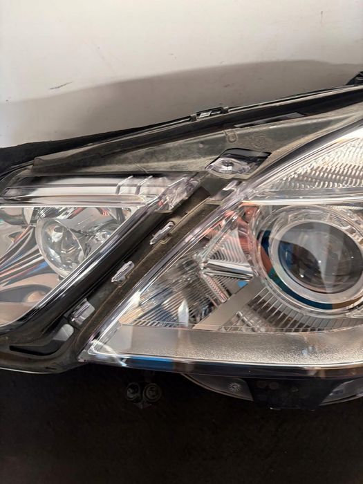 lampa lewa reflektor lewy mercedes w212 bi xenon + led skrętny hella e