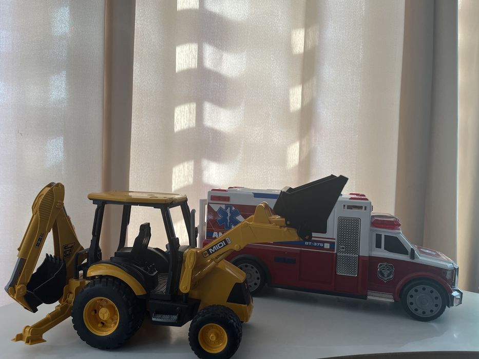 Bruder Koparka + HIT! Karetka Dickie Toys