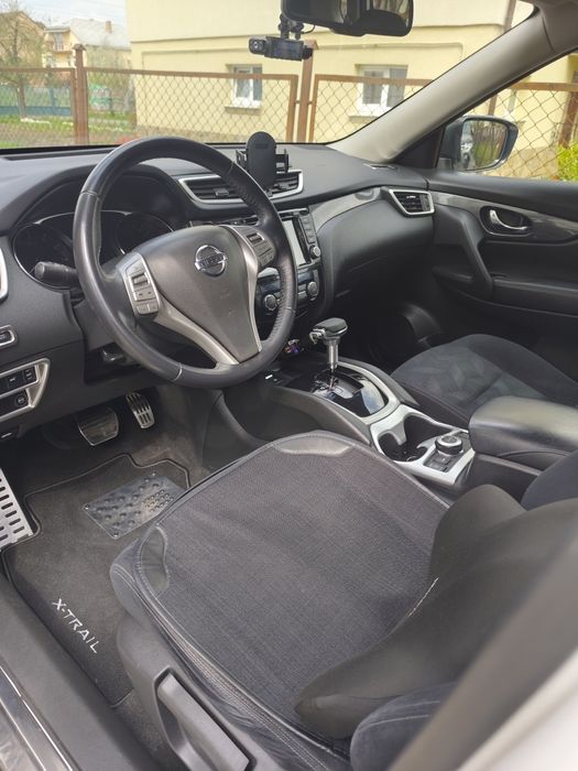 Автомобіль Nissan x trail t32 , 2016 рік 4х4