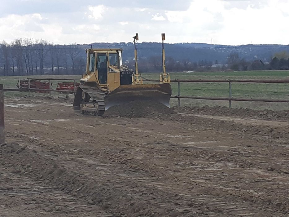 Ziemne, kruszywa, wykopy, koparka, spycharka, wywrotki