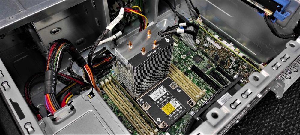 Сервер HPE Proliant ML110 Gen10 SFF