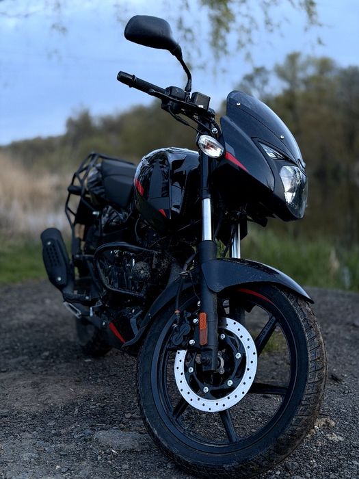 Мотоцикл Bajaj Pulsar 180 DTS-I