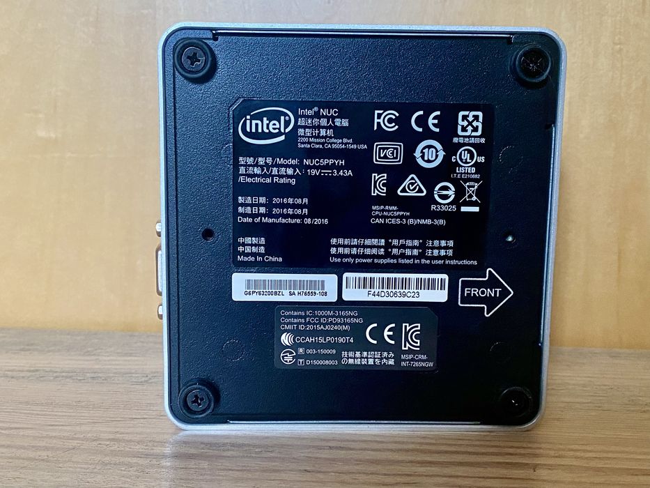 Komputer Intel® NUC Kit NUC5PPYH 8GB RAM 1TB HDD