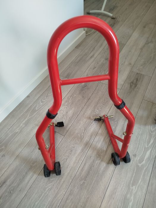 Cavalete traseiro para mota