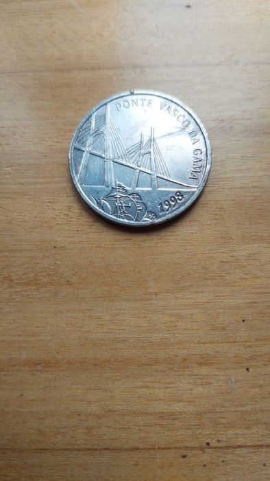 Moeda antiga de 500 escudos de 1998