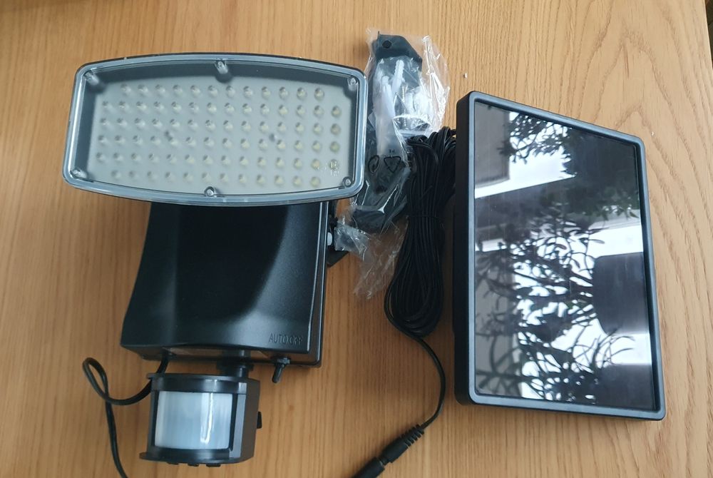 Lampa led livarno czujnik ruchu solar