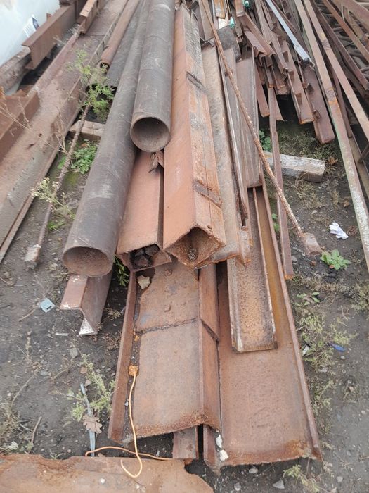 Продам метал б/у двутавр, уголос, профтруба, арматура