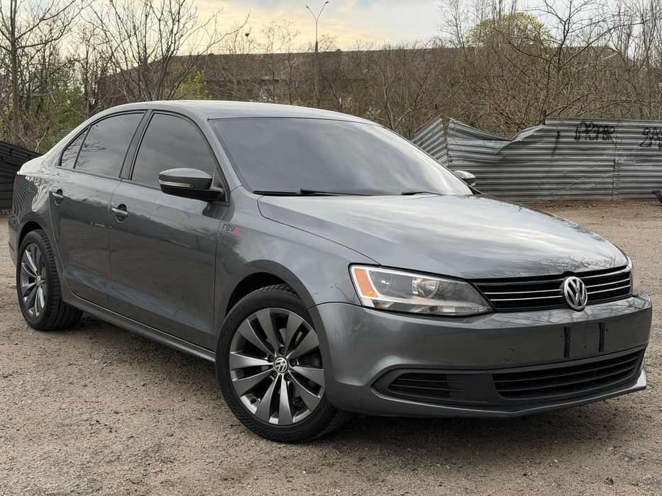 Volkswagen Jetta 2013/14