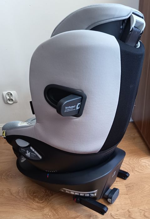 Fotelik samochodowy obrotowy i-Spin 360 E