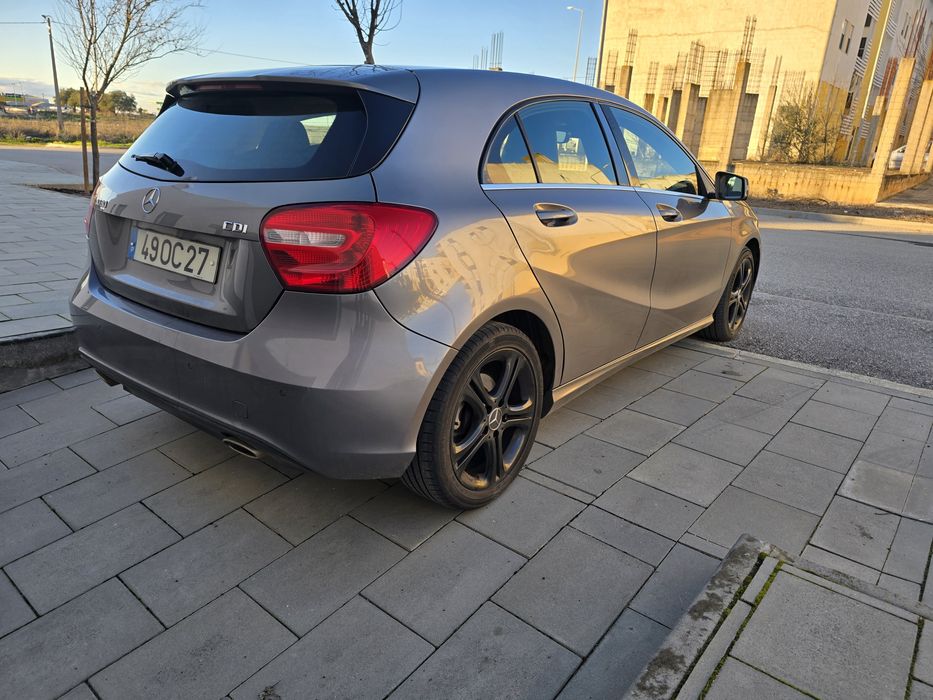 Mercedes a180d ano 2013