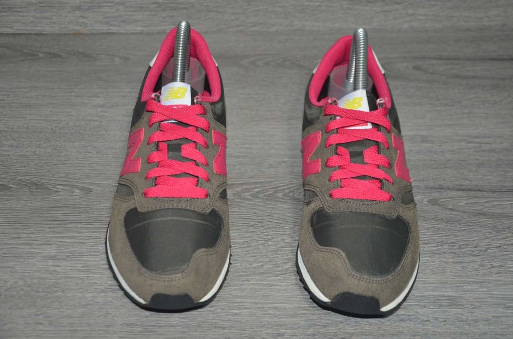 Продам кросівки замша Фірма New Balance 420.