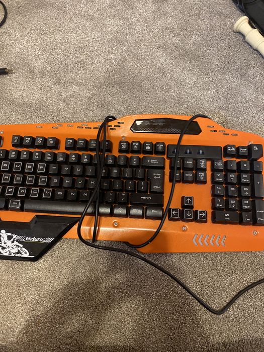 Klawiatura firmy tracer