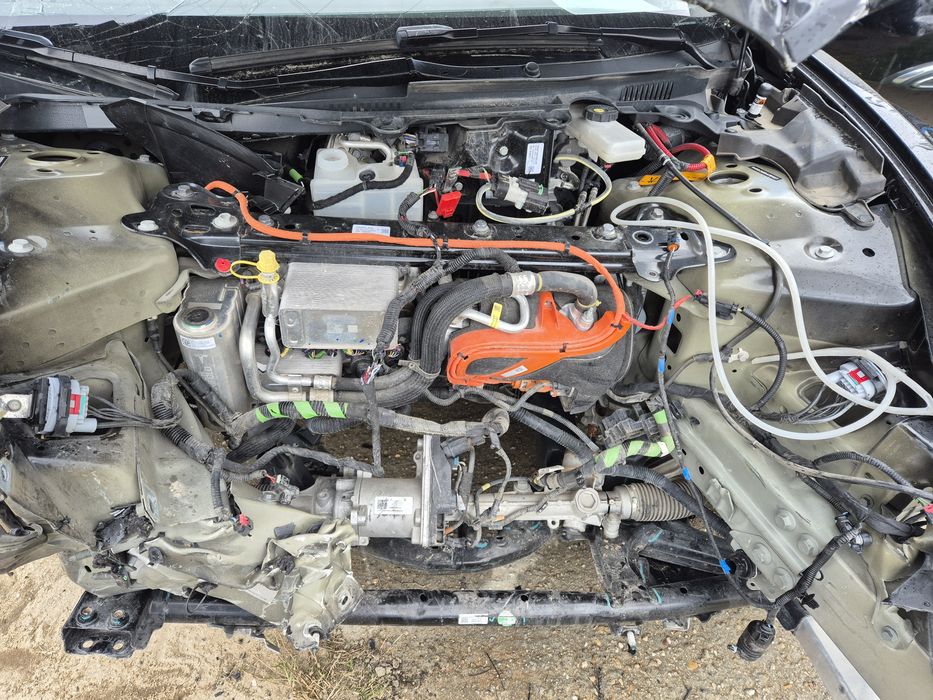 Tesla modelo 3 de 2024 para peças com apenas 13000km