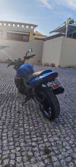 Kawasaki ZR - 750