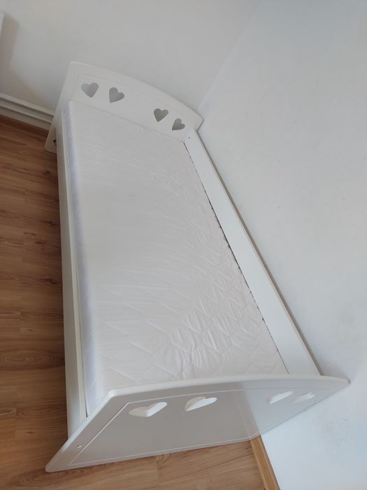 Łóżko dziecięce 80x180 plus materac