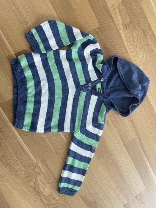 Sweter z kapturem  endo.