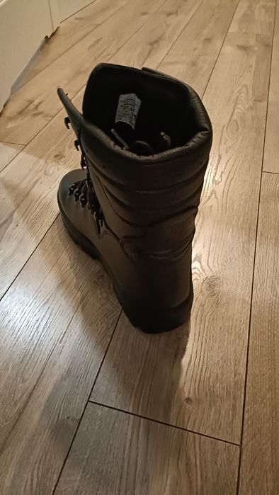 Buty zimowe r. 43 MON