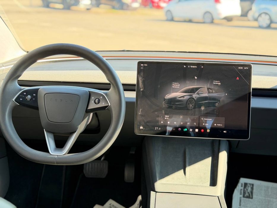 В ПРОДАЖІ Tesla Model 3 2024р