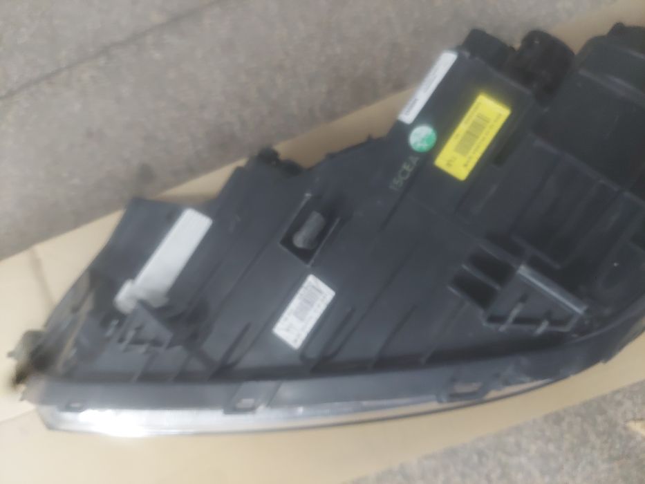 Фара права Hyundai Tucson