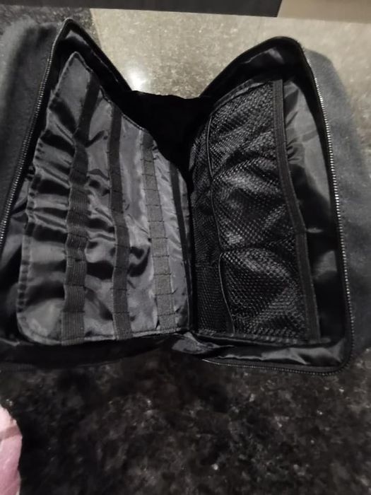 Bolsa + 25 Amostras (Perfumes + Cremes + Bases + Batons)