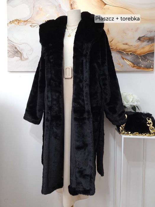 Płaszcz Damski Sztuczne Futro Długi Czarny Jednorzędowy Ann Gissy XL