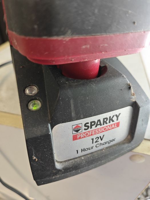 Ładowarka sieciowa 12 V
