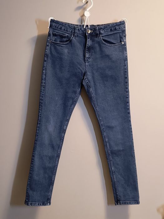 Męskie niebieskie jeansy