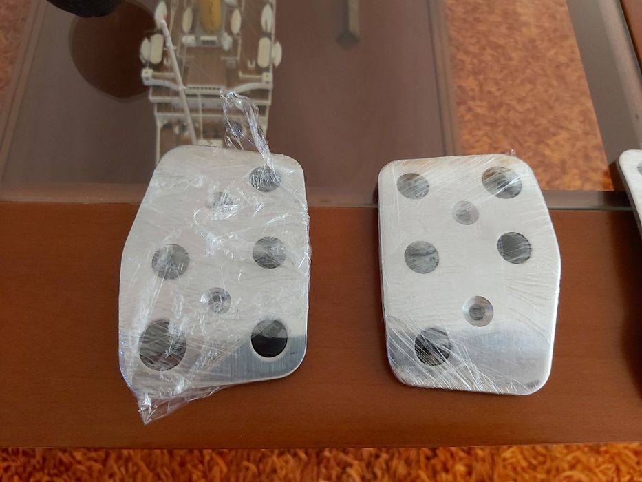 Pedals, Shift Lever, and Steering Wheel64729875763971122