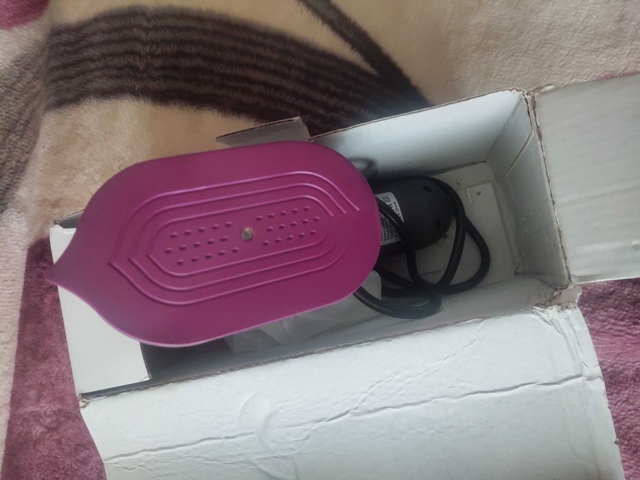 Продам паровий дорожний утюг для одягу