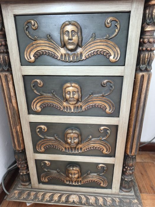 Mesa de cabeceira
