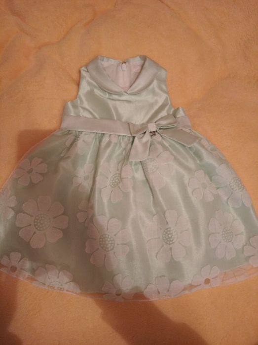 Святкове плаття м'ятного кольору