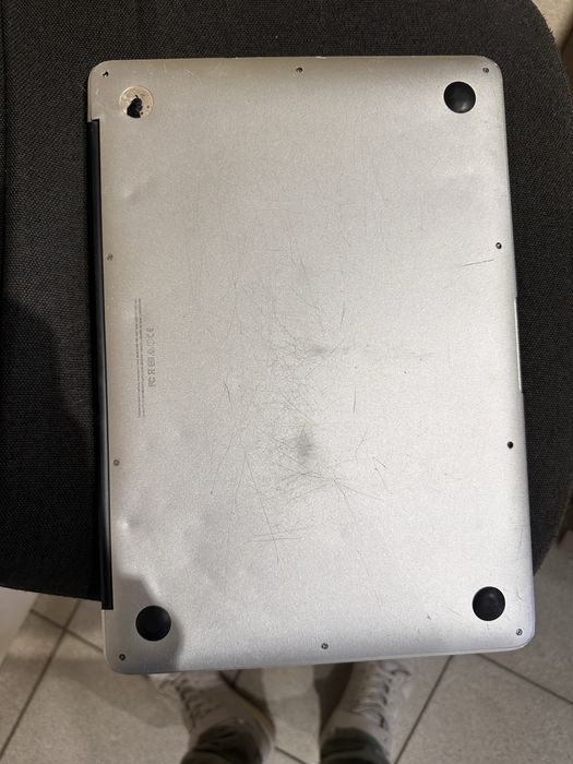 MacBook air 8Ram 256SSD intel core i5