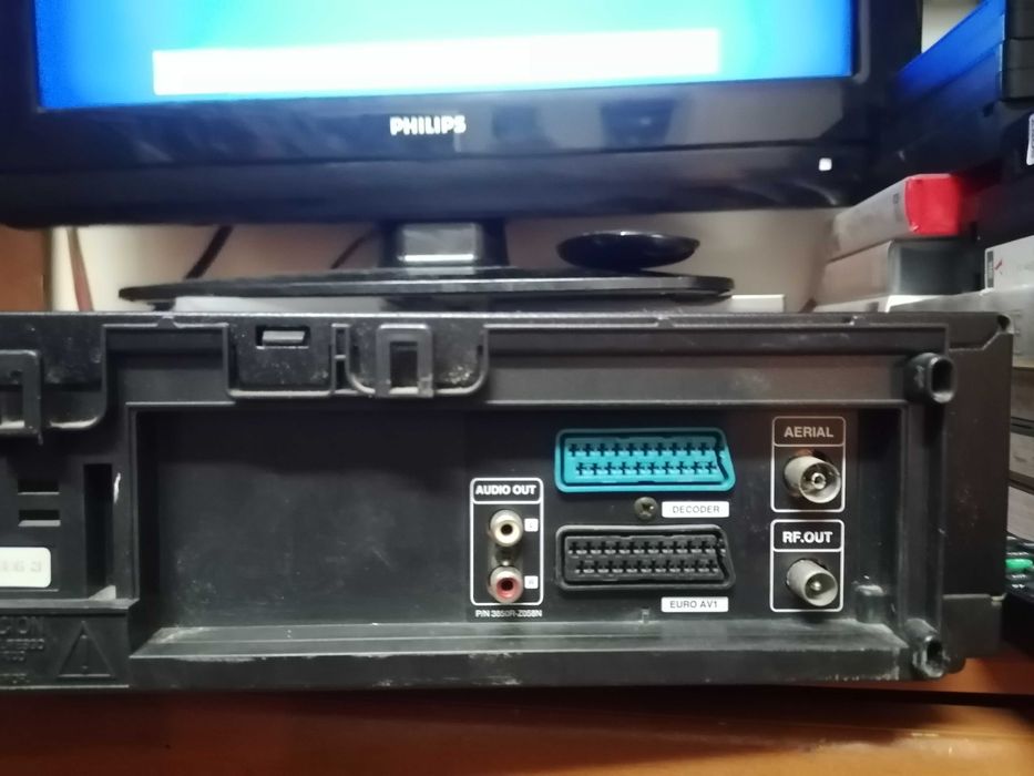 Magnetowid VHS LG N909P HI-FI stereo pilot
