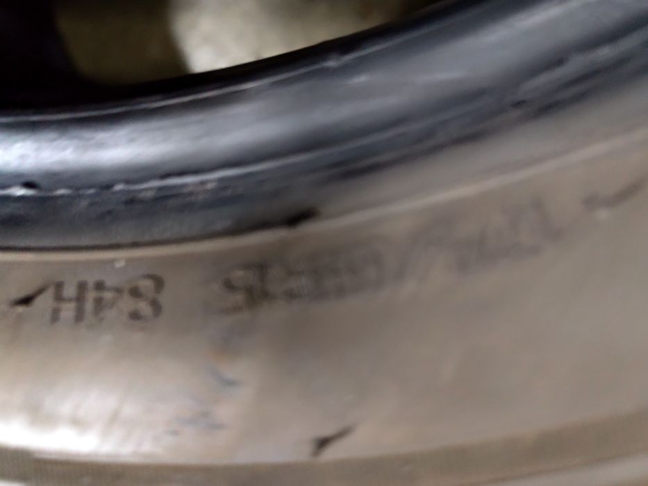 Pneus 175/65r15 Hankook 70% piso