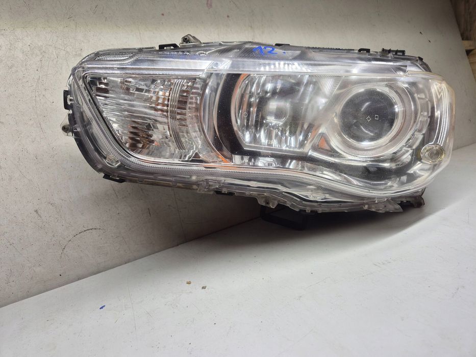 Outlander 2 Ii Lift 10- Lewa Lampa Reflektor Xenon Eu